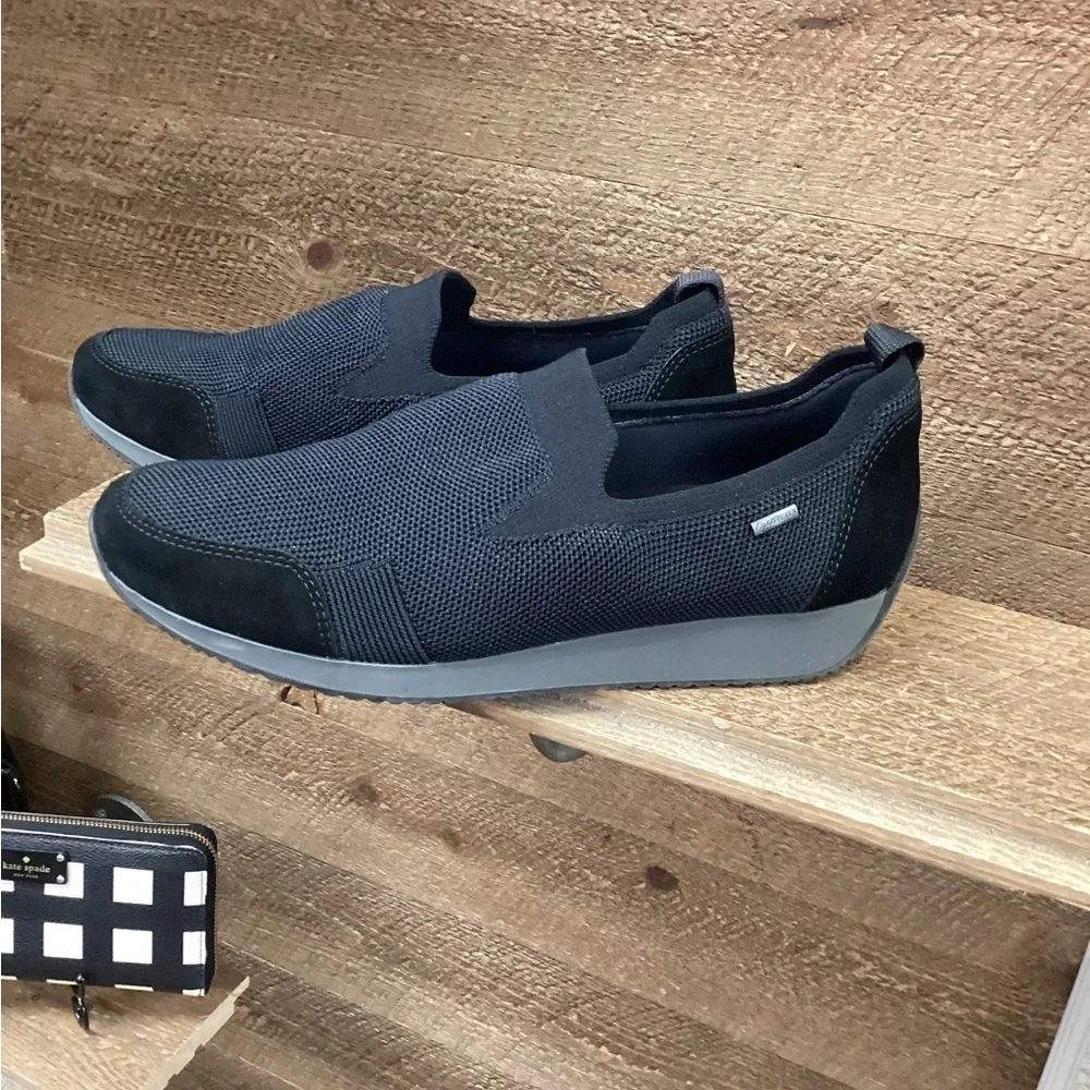 Ara Fusion⁴ Gore-Tex Slip-On Sneakers – Women’s Size 9